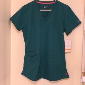 NWT Hunter Green Scrub Top